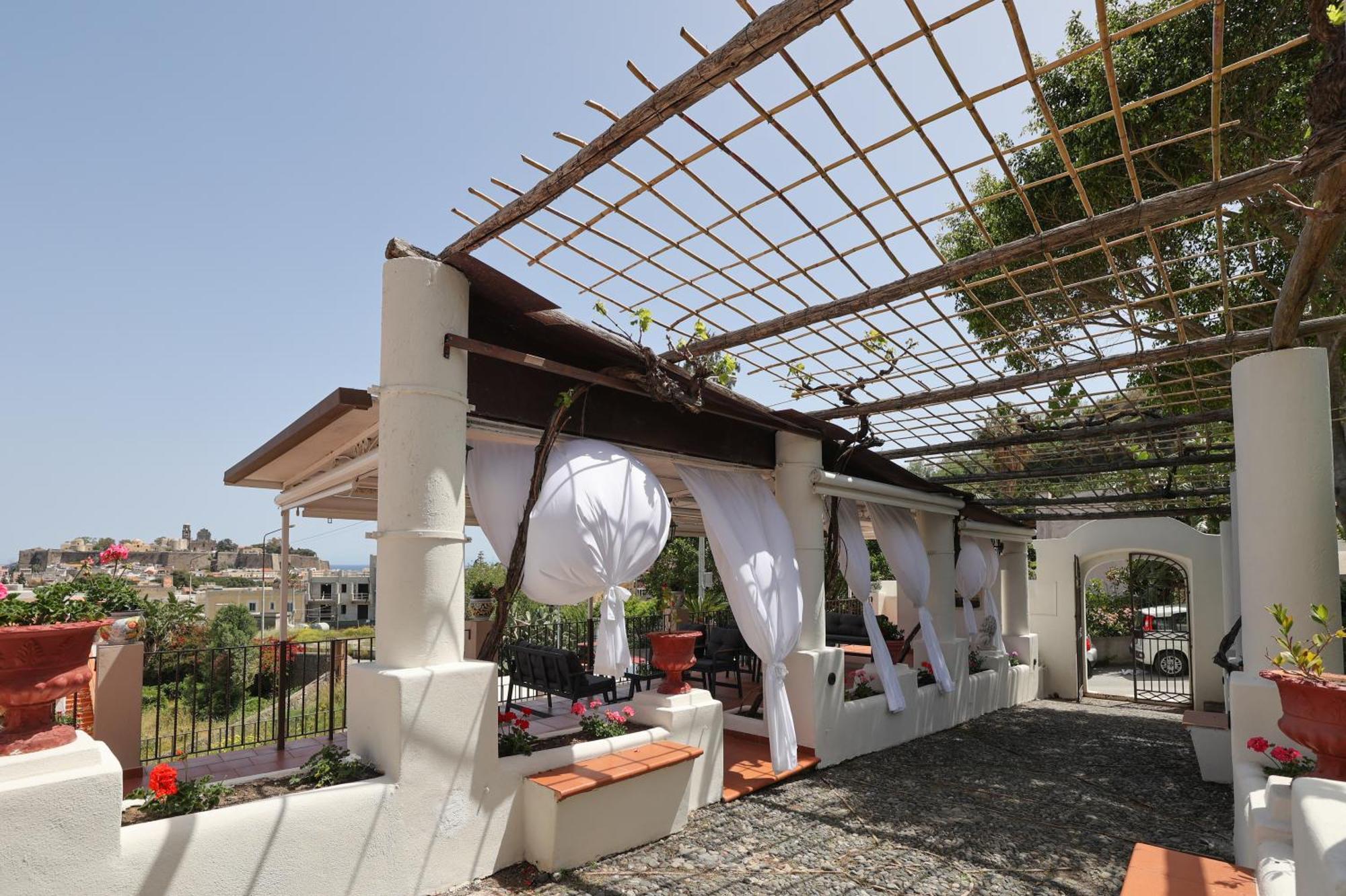 Hotel Villa Cute - Hvc Lipari  Exterior foto