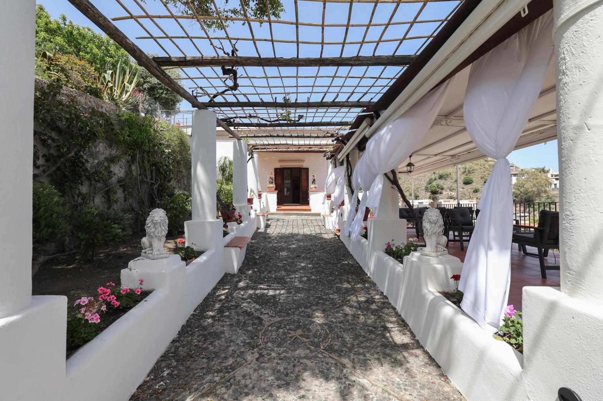 Hotel Villa Cute - Hvc Lipari  Exterior foto