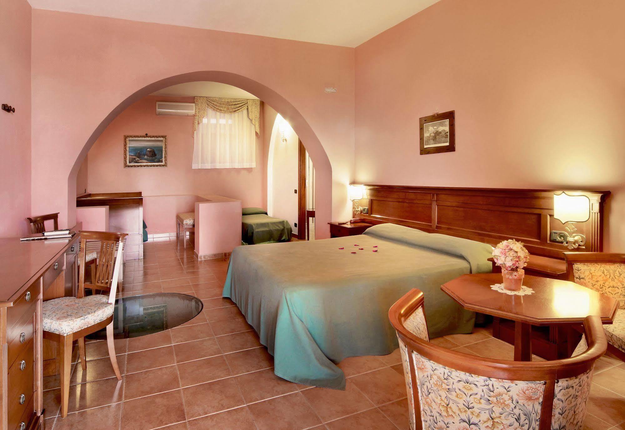 Hotel Villa Cute - Hvc Lipari  Exterior foto