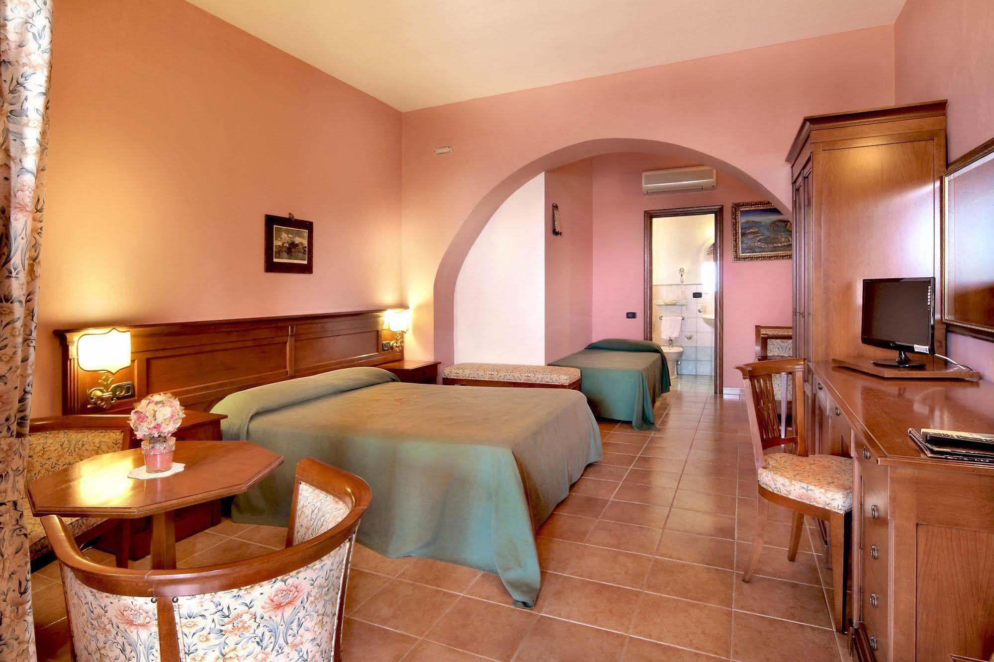 Hotel Villa Cute - Hvc Lipari  Exterior foto